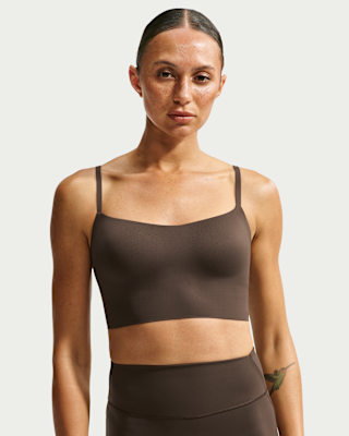 NIKE公式】NikeSKIMS Matte ウィメンズ キャミ ロングライン ブラ